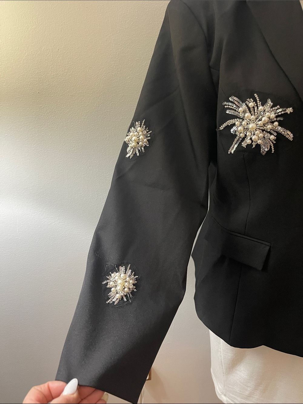 Black with Pearl and Sequined Embellished Women's Blazer - Picture 7 of 9